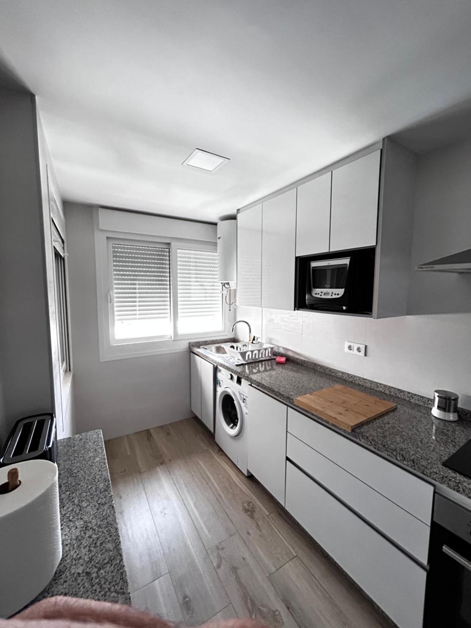 Precioso Apartamento Frente A La Playa Torre Del Mar Exterior foto