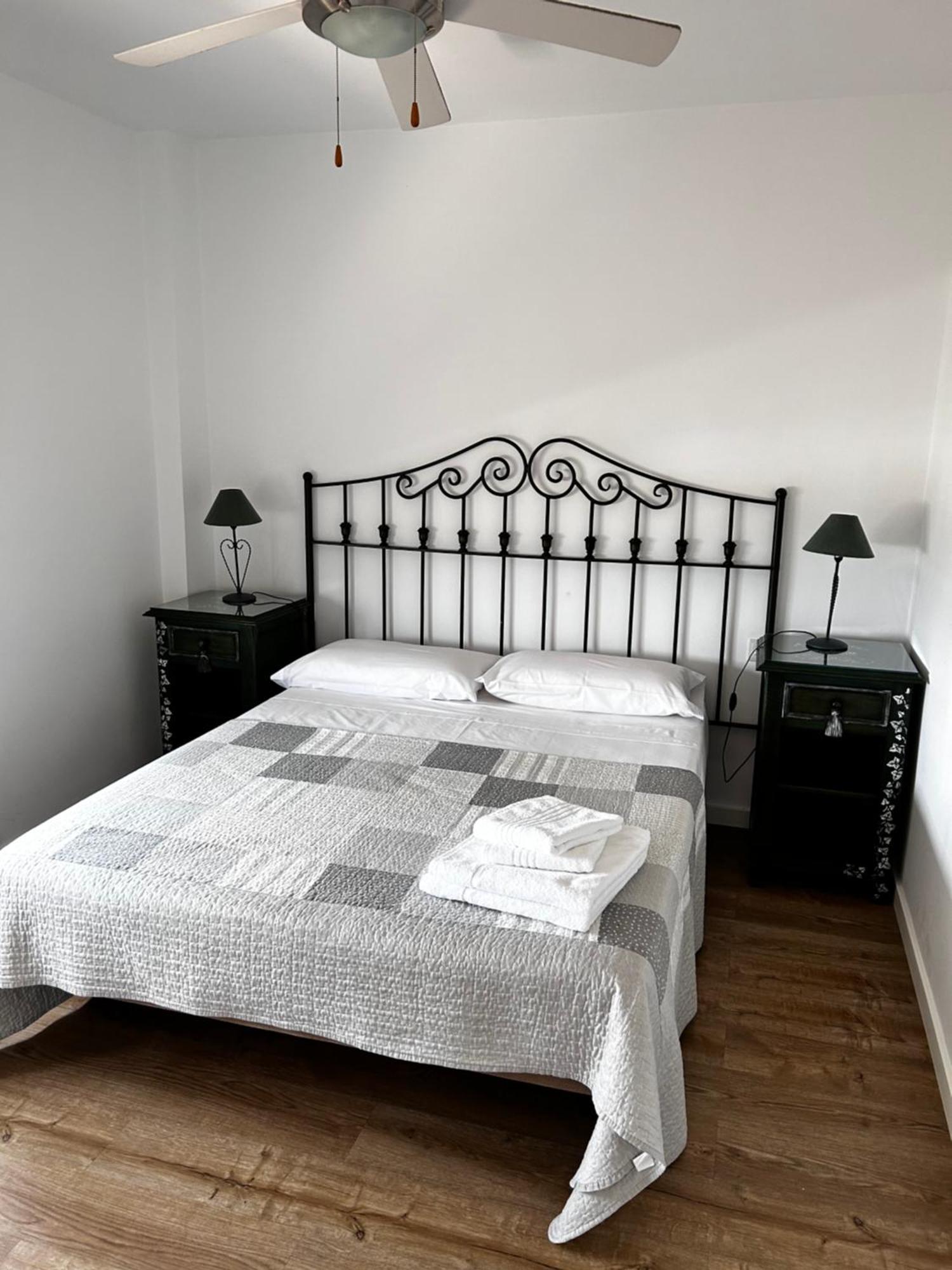 Precioso Apartamento Frente A La Playa Torre Del Mar Exterior foto