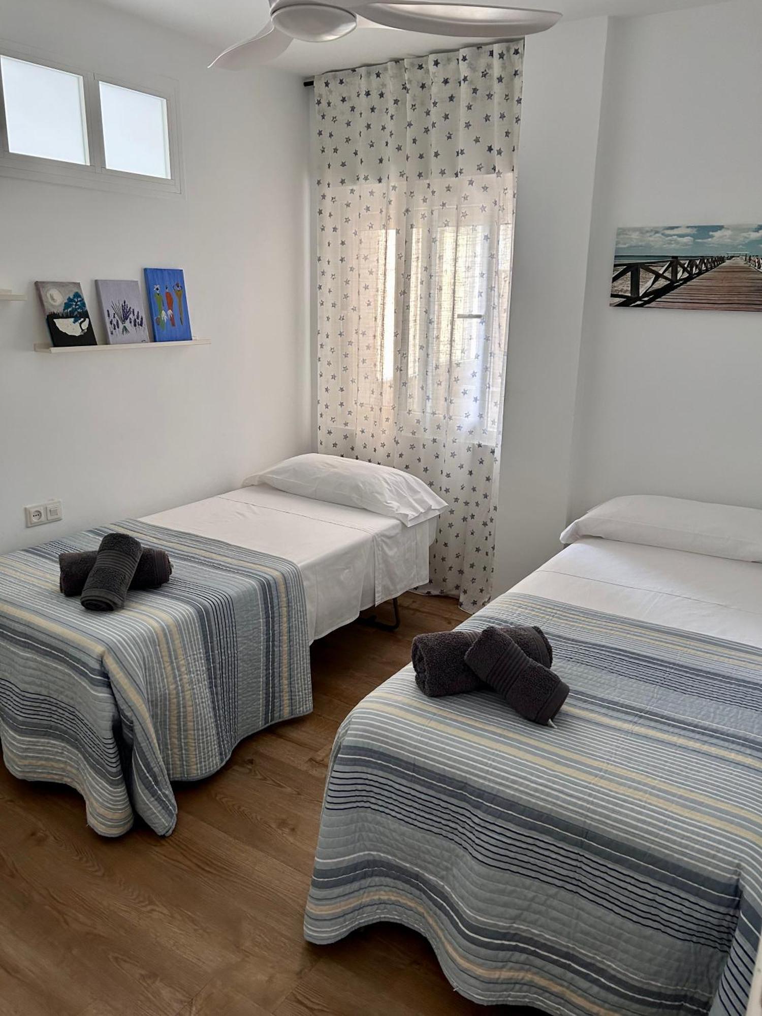 Precioso Apartamento Frente A La Playa Torre Del Mar Exterior foto